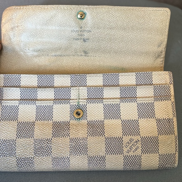 LV Damier wallet - Picture 2 of 8